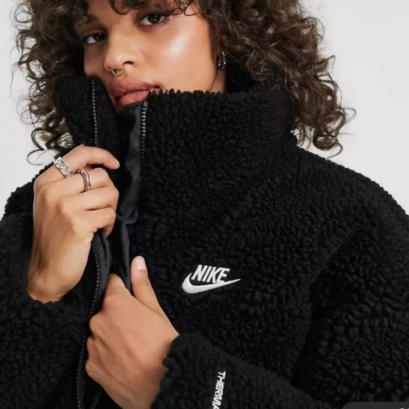 NWT Women's PLUS SIZE 3X Nike DOWN Sherpa Puffer Jacket - Picture 4 of 5